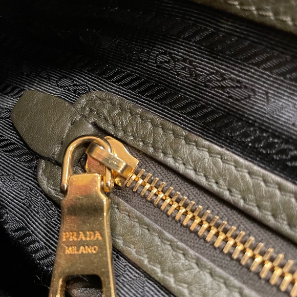 PRADA top handle pebble leather handbag - Picture 7 of 14
